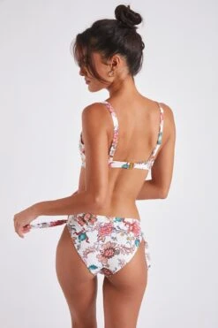 Maillot De Bain 2 Pièces écru Banua & Juste Erlea -Tenues pour les femmes Boutique 22e banua c erlea zhc11 juste erlea zhc11 dos